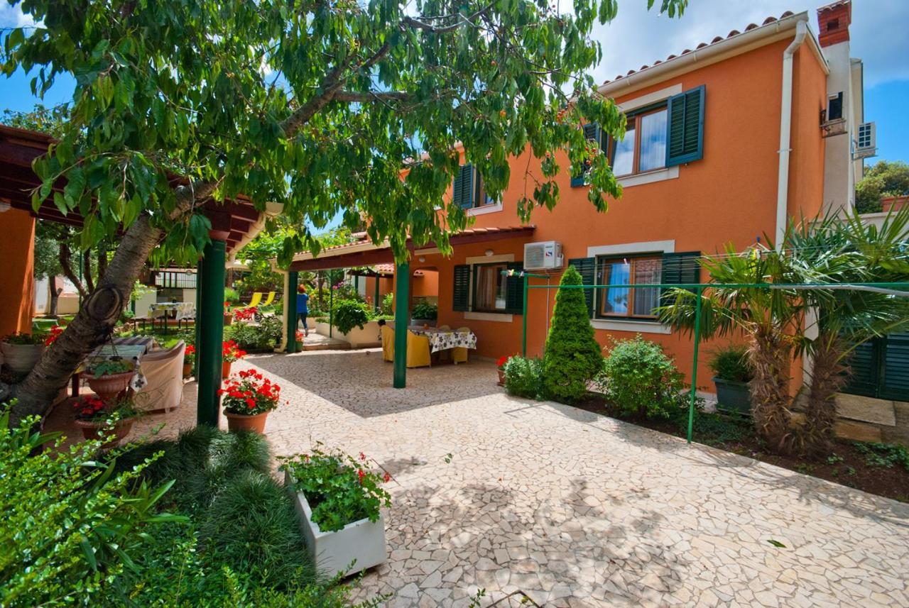 Guest House Bizjak Vinkuran Exterior foto