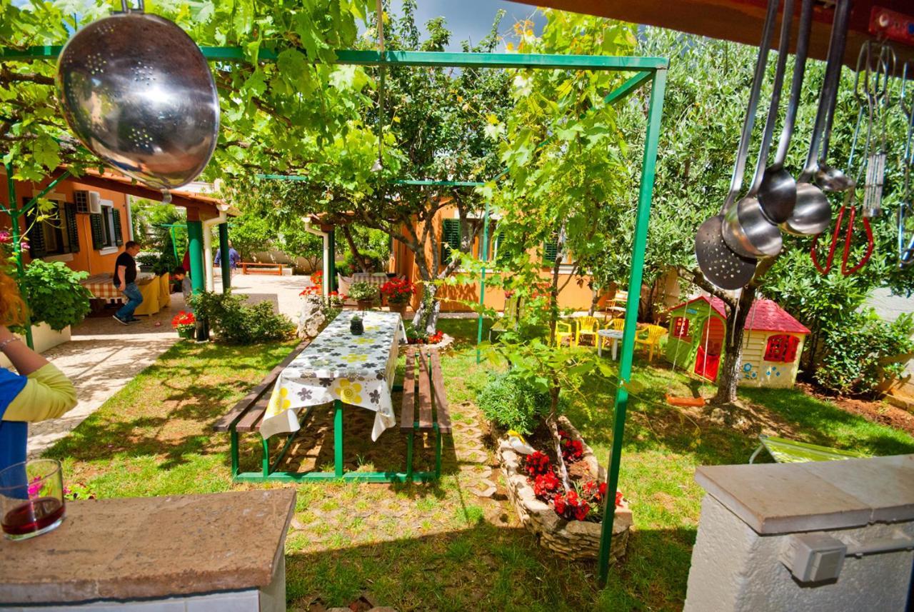 Guest House Bizjak Vinkuran Exterior foto